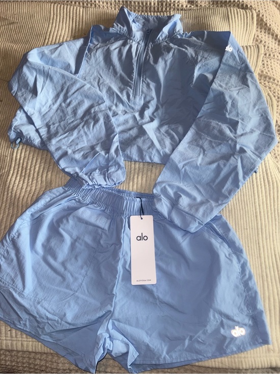 ALO Yoga Pants - ALO Yoga Light Blue Athletic Shorts